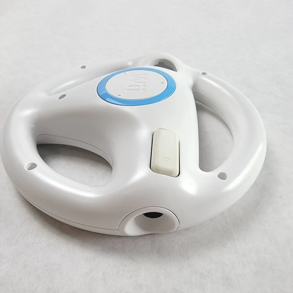 Nintendo Wii Accessory Bundle White Wii Wheel RVL-024 and 2 Nunchucks RVL-004